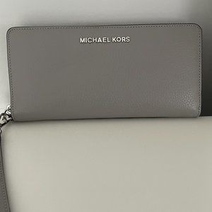 Michael Kors Wristlet